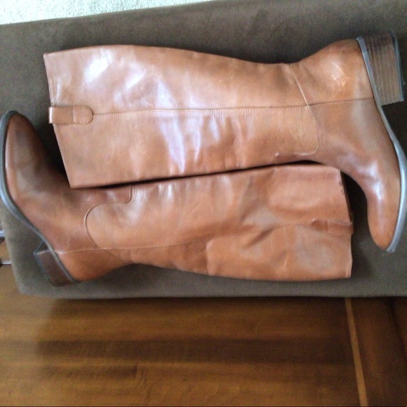 Donald J Pliner Prima 21 leather Riding Boot, Size 7M - Picture 7 of 9